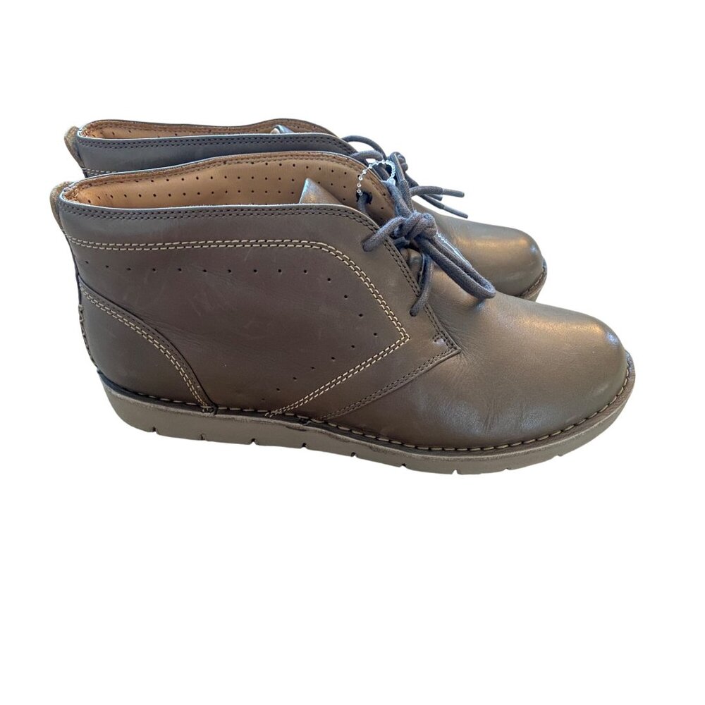 Clarks Astin Artisan - size 8 NEW